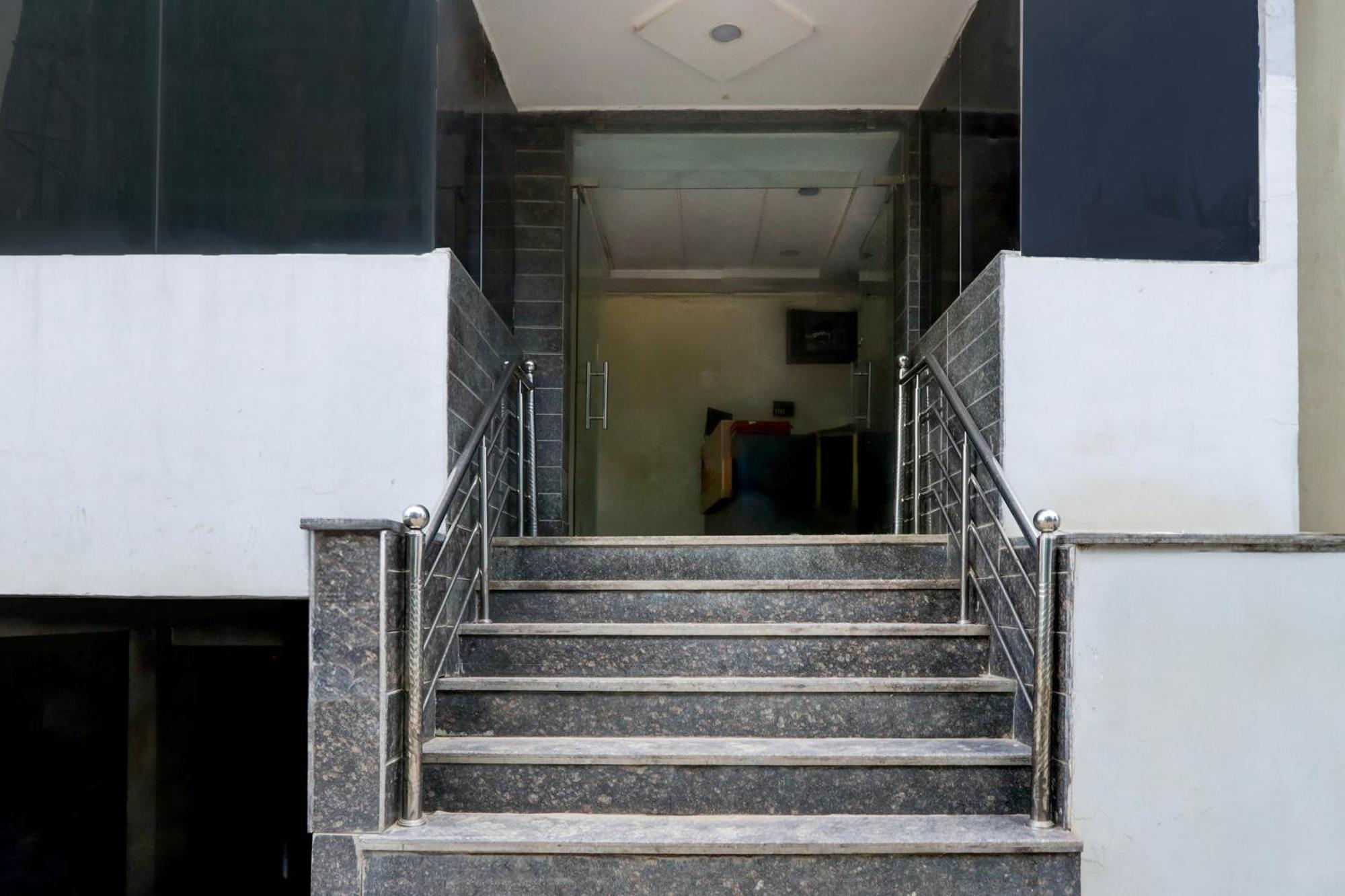 Super Hotel O Boduppal Upal Bagian luar foto