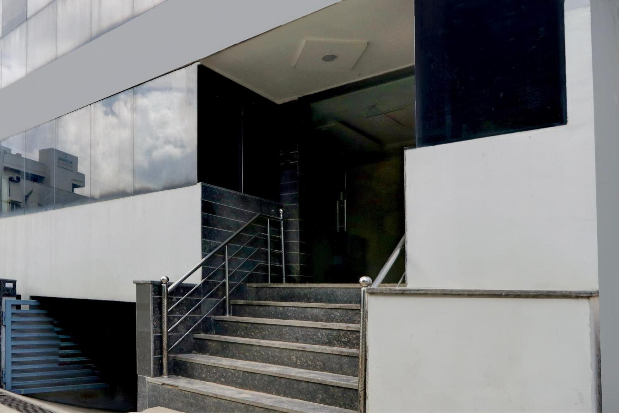 Super Hotel O Boduppal Upal Bagian luar foto
