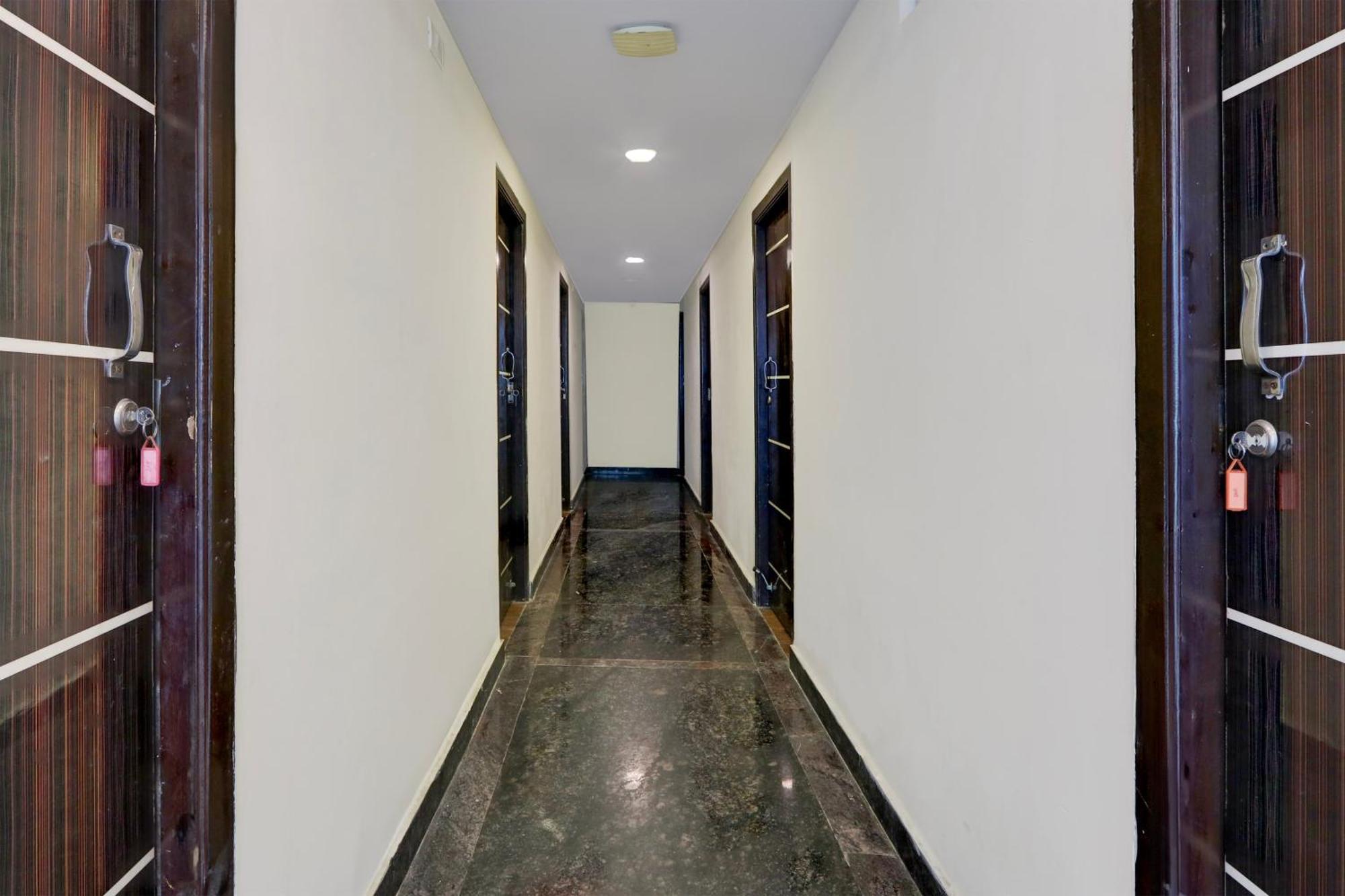 Super Hotel O Boduppal Upal Bagian luar foto