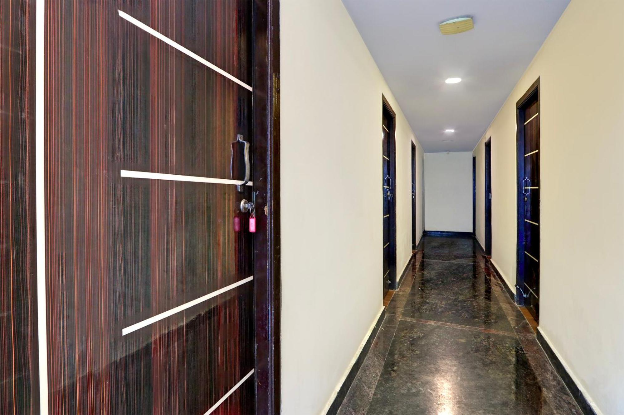 Super Hotel O Boduppal Upal Bagian luar foto